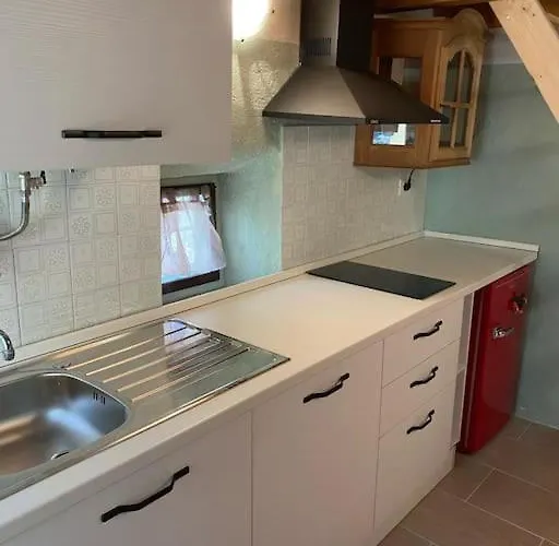 Ferienhaus Ca' Rosina. Casetta Nel Bosco. Ferrara di Monte Baldo